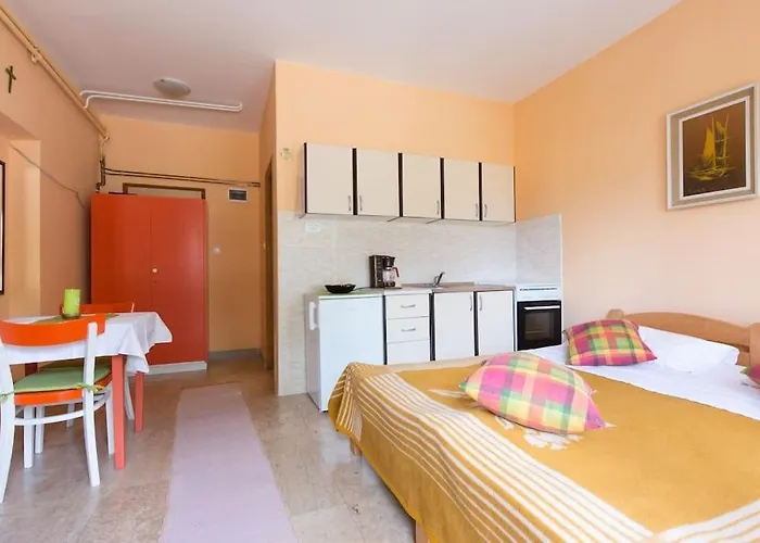 With A Parking Space - 7902 * אופטיה