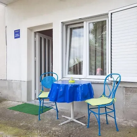 Apartman With A Parking Space - 7902 Abbázia