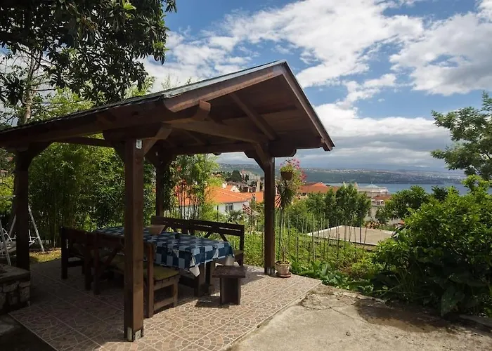 Apartment With A Parking Space - 7902 Opatija