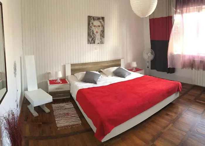 Apartment With A Parking Space - 7902